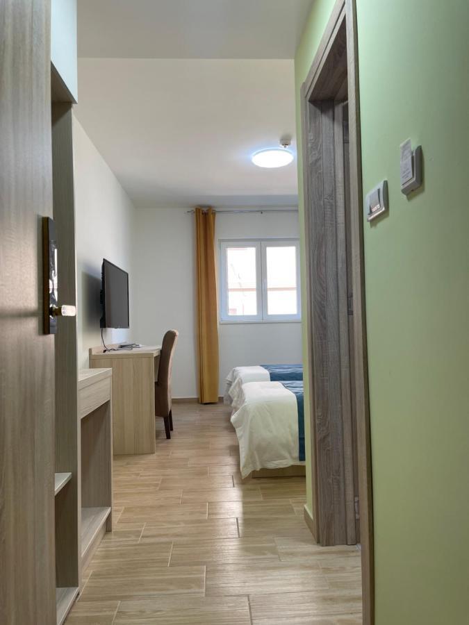 Home In Superior如家 Surcin Bagian luar foto