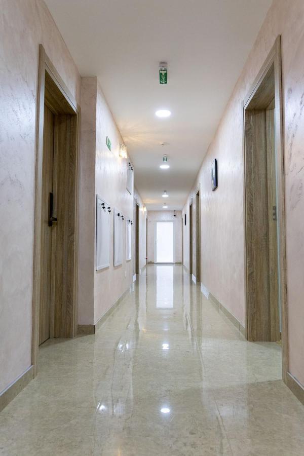 Home In Superior如家 Surcin Bagian luar foto