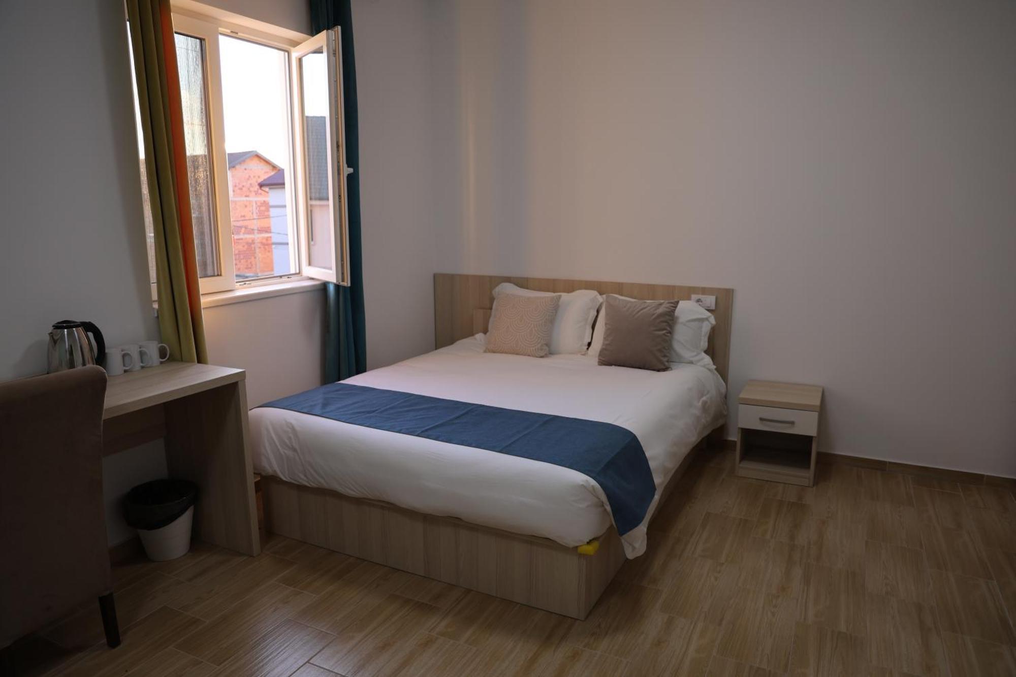Home In Superior如家 Surcin Bagian luar foto