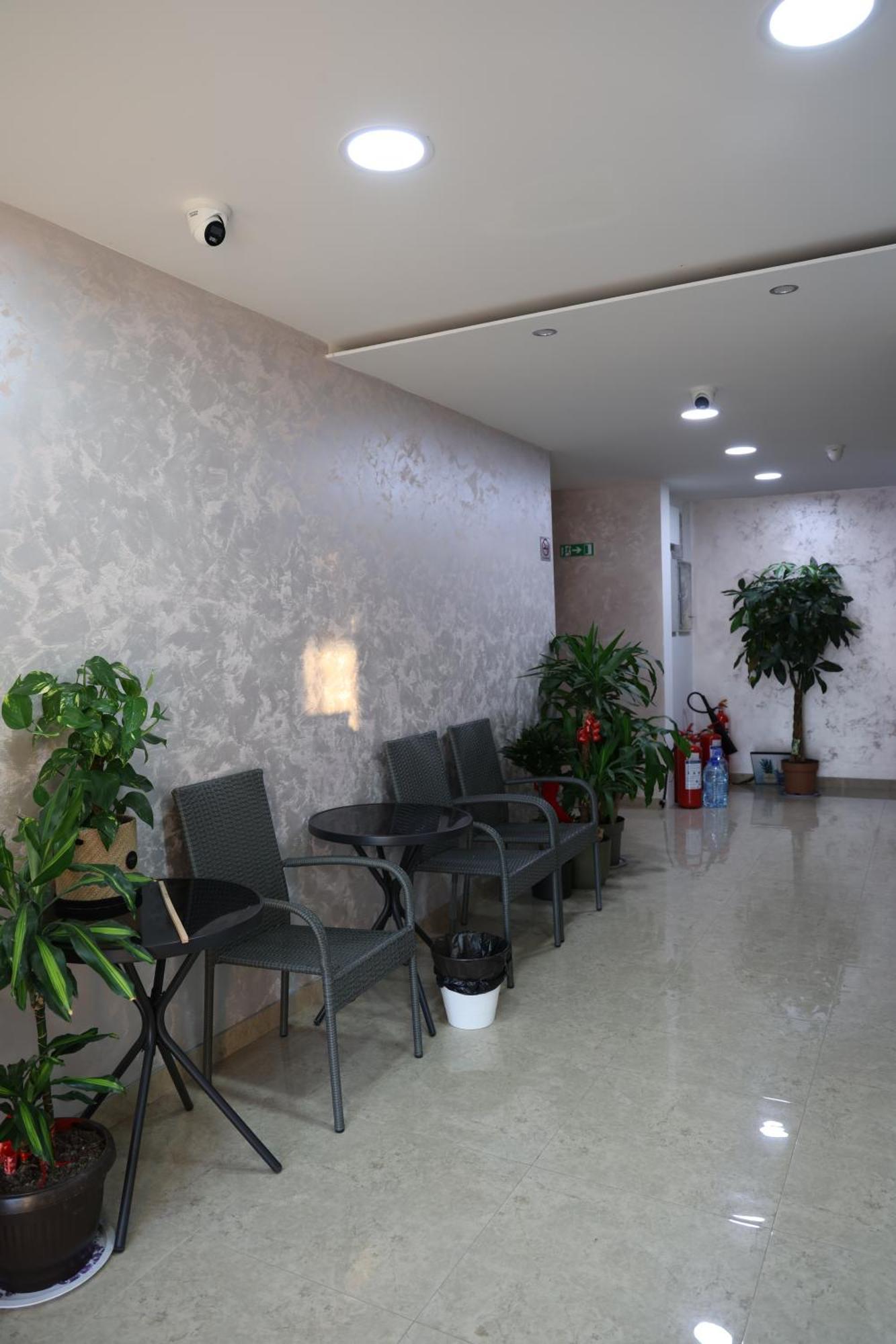 Home In Superior如家 Surcin Bagian luar foto