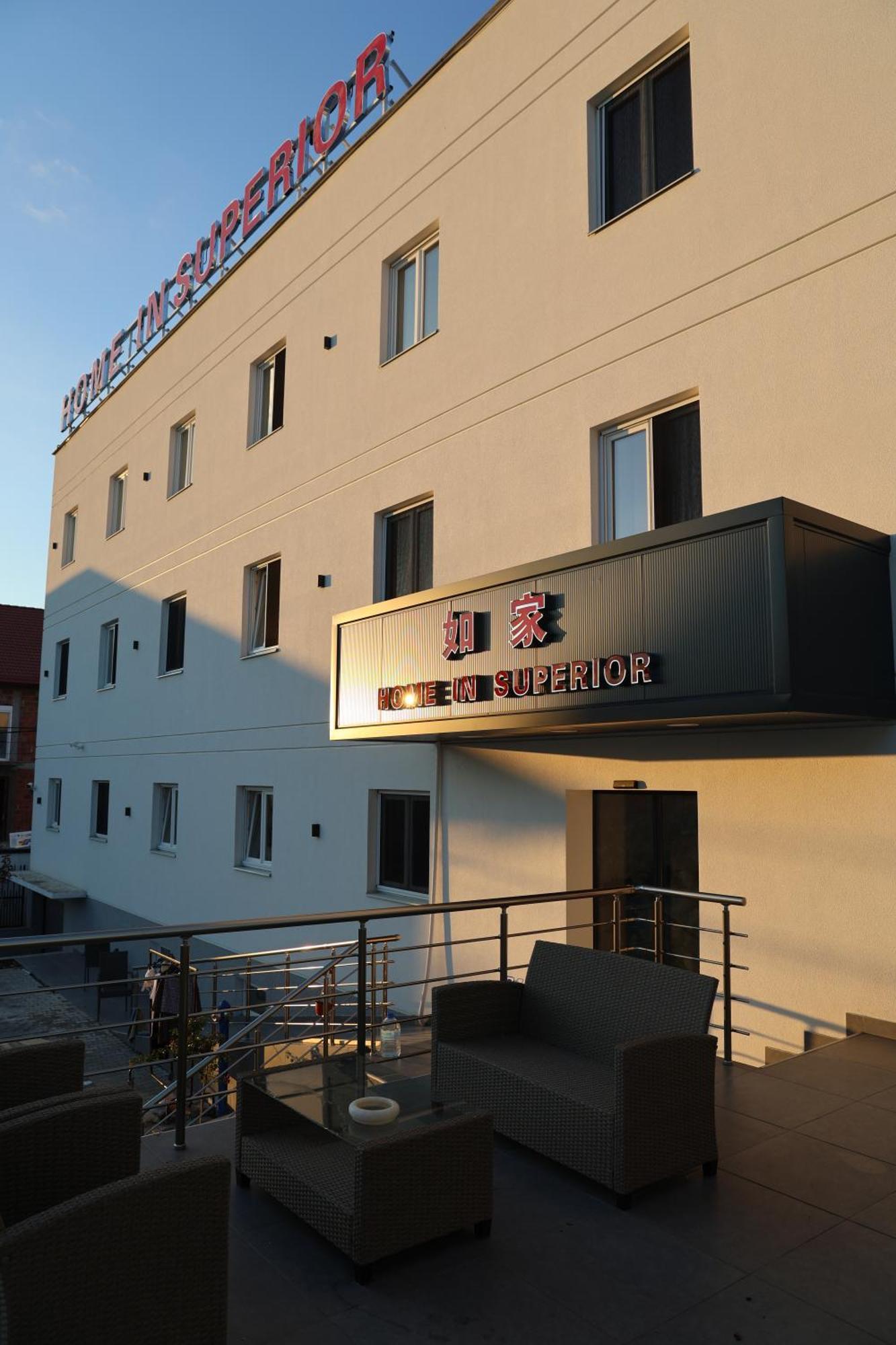 Home In Superior如家 Surcin Bagian luar foto
